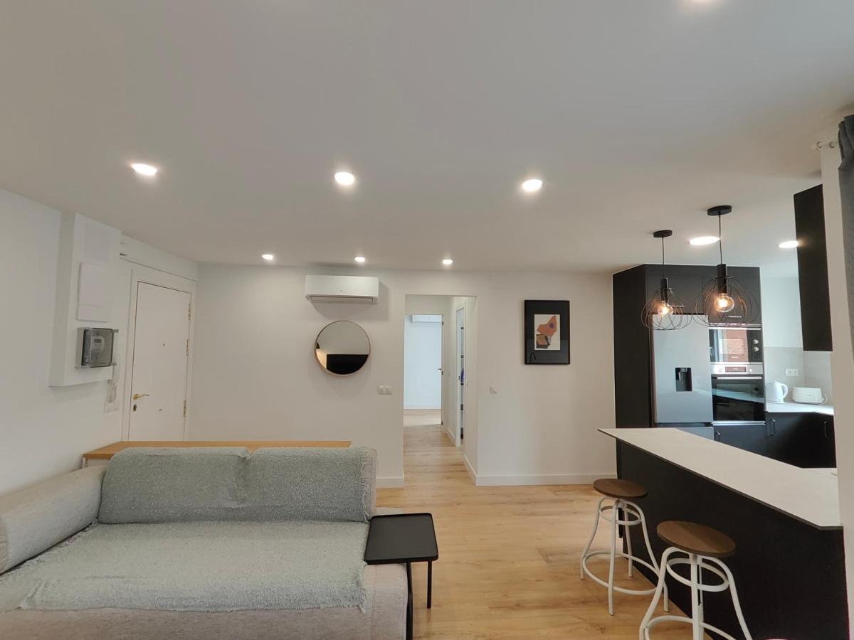 Fantastic Apartment Sant Adria Beach 산트 아드리아 데 베소스 외부 사진