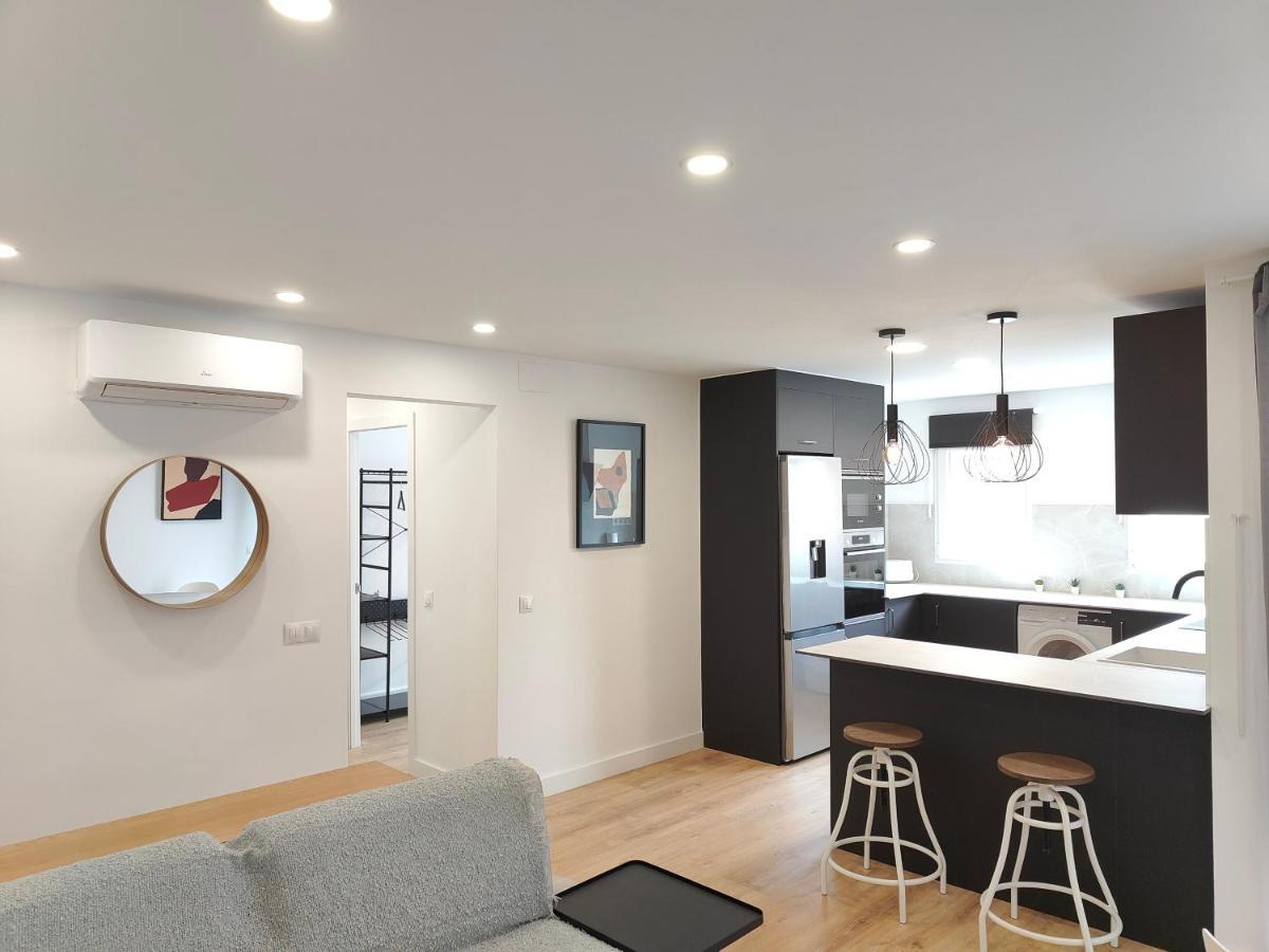 Fantastic Apartment Sant Adria Beach 산트 아드리아 데 베소스 외부 사진